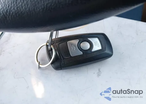 2014 BMW 328I xDrive z USA, uszkodzony, nr VIN WBA3B5C59EP544276